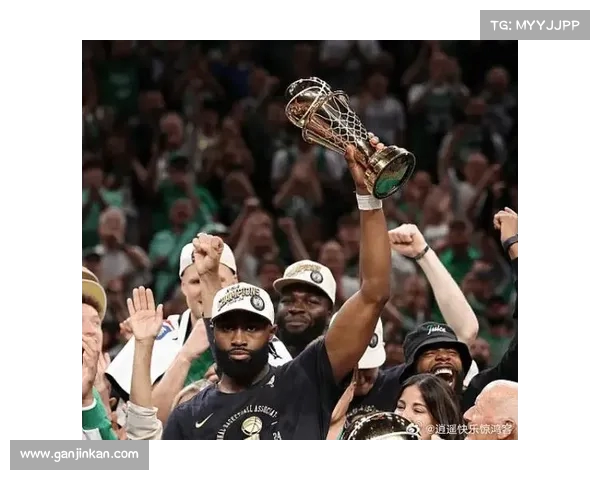 沃尔看好布朗获FMVP，攻守表现堪称完美(沃尔特·a·布朗奖杯)