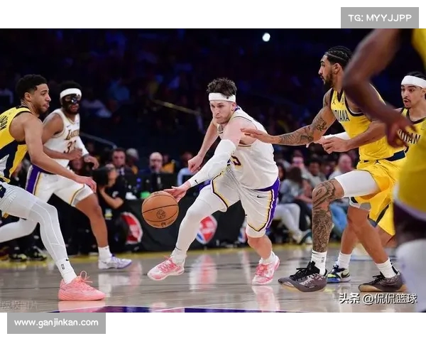 湖人队依靠团队协作,拿下关键胜利 湖人队依靠团队协作,拿下关键胜利